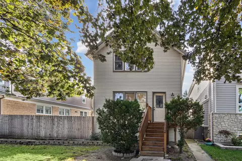 5122 N Lotus Ave, Chicago, IL 60630
