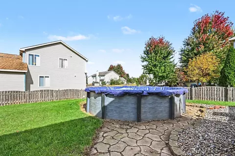 Exterior - 2852 Lindgren Ct, Aurora, IL 60503 photo 3 of 7