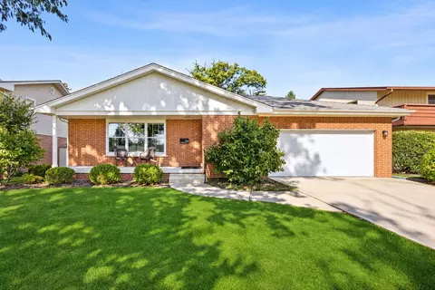 706 Courtland Cir, Western Springs, IL 60558