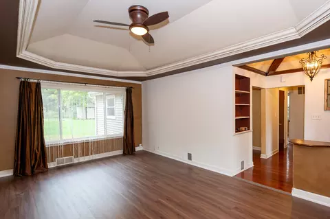 Living - 625 S 2nd St, West Dundee, IL 60118 photo 3 of 4