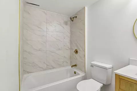 Bath - 3610 Pheasant Dr, Rolling Meadows, IL 60008 photo 5 of 5