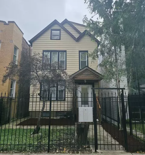 1726 N Sawyer Ave, Chicago, IL 60647