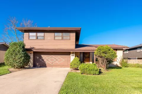 15234 Ingleside Ave, South Holland, IL 60473