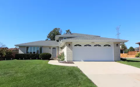 17012 Grissom Dr, Tinley Park, IL 60477