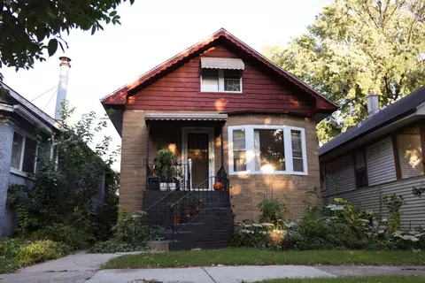 1166 S Elmwood Ave, Oak Park, IL 60304