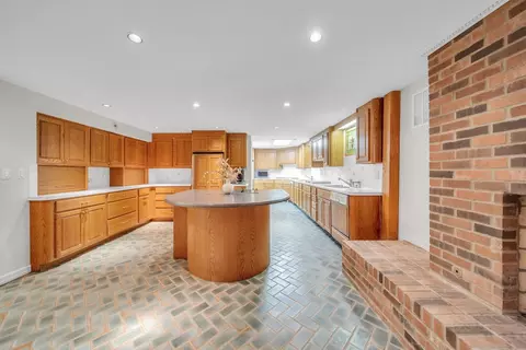 Kitchen - 1616 Forest Pl, Evanston, IL 60201 photo 4 of 5
