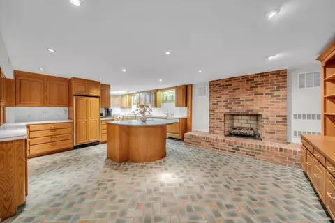 Kitchen - 1616 Forest Pl, Evanston, IL 60201 photo 3 of 5