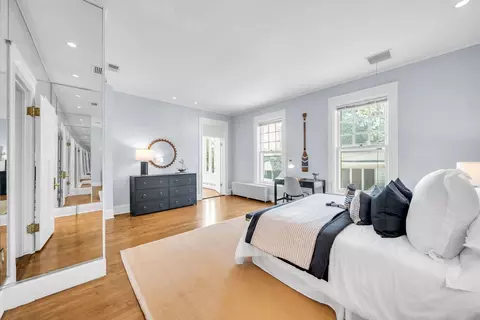 Bedroom - 1616 Forest Pl, Evanston, IL 60201 photo 2 of 5