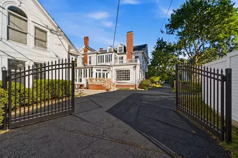 Exterior - 1616 Forest Pl, Evanston, IL 60201 photo 12 of 14
