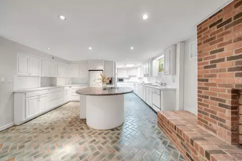 Kitchen - 1616 Forest Pl, Evanston, IL 60201 photo 5 of 5