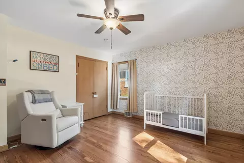 Bedroom - 400 Addison Rd, Riverside, IL 60546 photo 3 of 4