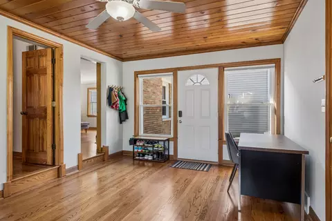 Entry Way - 400 Addison Rd, Riverside, IL 60546 photo 1 of 1