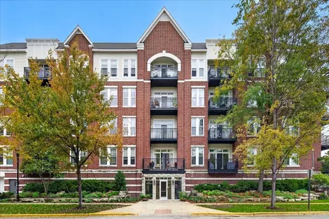 7757 Van Buren St #206, Forest Park, IL 60130