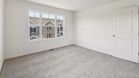 Bedroom - 1358 Foxglove Dr, Bartlett, IL 60103 photo 3 of 7