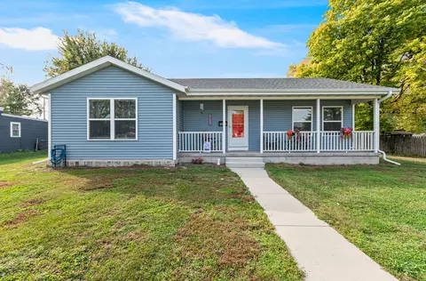 350 S Broadway St, Coal City, IL 60416