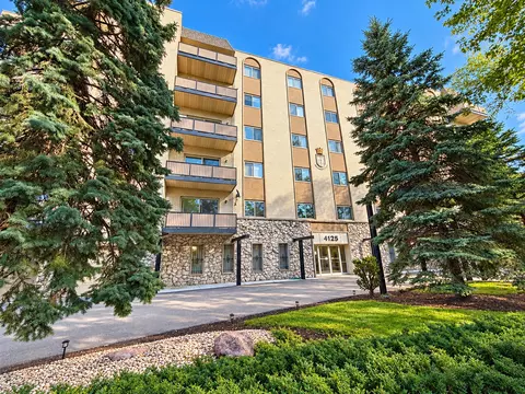 4125 N Keystone Ave #206, Chicago, IL 60641