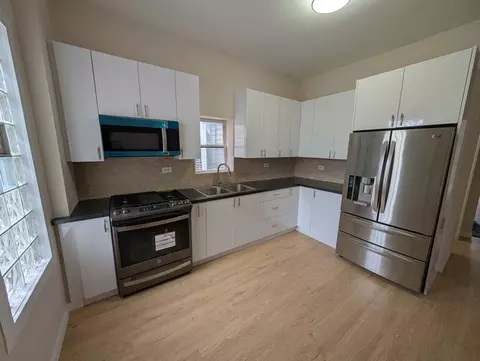 Kitchen - 654 E 92nd Pl, Chicago, IL 60619 photo 1 of 3
