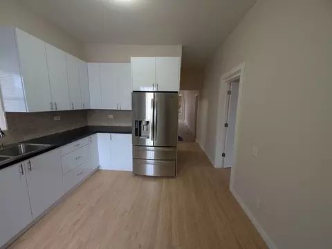 Kitchen - 654 E 92nd Pl, Chicago, IL 60619 photo 2 of 3