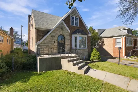 3440 N Oak Park Ave, Chicago, IL 60634