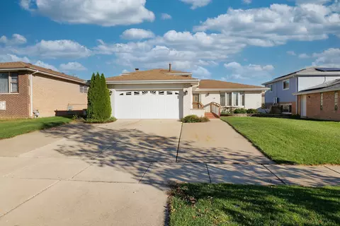 8446 163rd St, Tinley Park, IL 60487