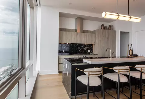 Kitchen - 363 E Wacker Dr #7701, Chicago, IL 60601 photo 5 of 6