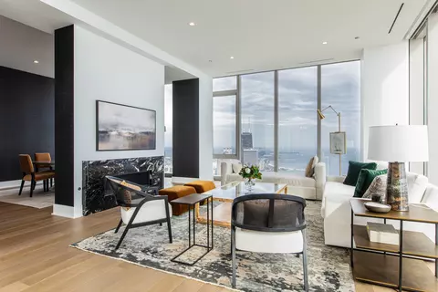 Living - 363 E Wacker Dr #7701, Chicago, IL 60601 photo 4 of 6