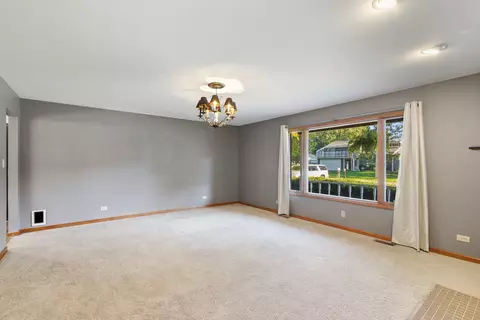 Living - 1485 Nova Rd, Lake Holiday, IL 60548 photo 4 of 4