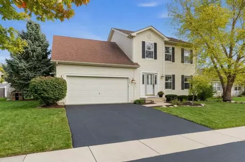 3402 Basswood Ln, Dekalb, IL 60115
