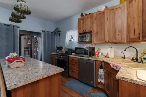 Kitchen - 21739 E 500 North Rd, Downs, IL 61736 photo 5 of 6