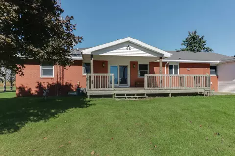 Exterior - 21739 E 500 North Rd, Downs, IL 61736 photo 6 of 9