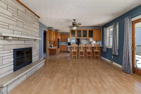 Living - 21739 E 500 North Rd, Downs, IL 61736 photo 8 of 9