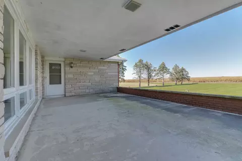 Exterior - 21739 E 500 North Rd, Downs, IL 61736 photo 3 of 9