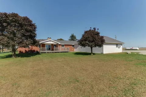 Exterior - 21739 E 500 North Rd, Downs, IL 61736 photo 9 of 9