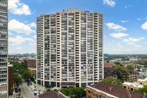 3930 N Pine Grove Ave #1610, Chicago, IL 60613