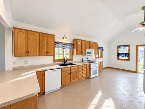 Kitchen - 406 Cedar St, Cedar Point, IL 61316 photo 3 of 4