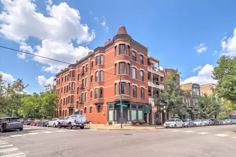 2150 N Clifton Ave #1, Chicago, IL 60614