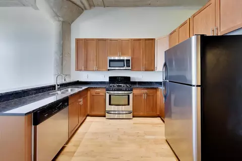 Kitchen - 320 E 21st St #406, Chicago, IL 60616 photo 1 of 3