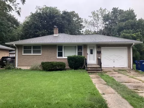 1333 Eastview Dr, Waukegan, IL 60085