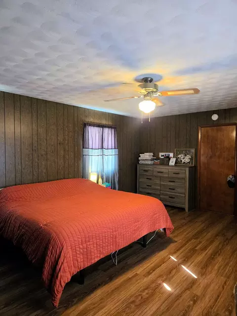 Bedroom - 907 Paddock Ave, Ashton, IL 61006 photo 2 of 4