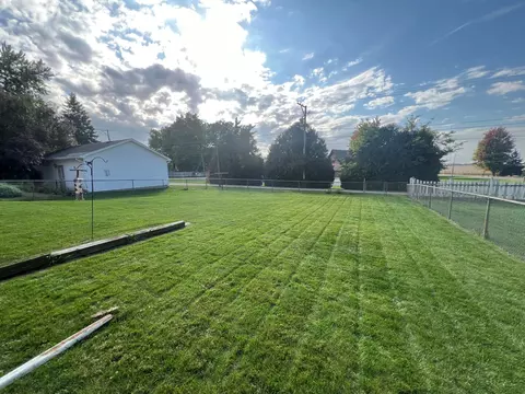 Exterior - 907 Paddock Ave, Ashton, IL 61006 photo 3 of 3