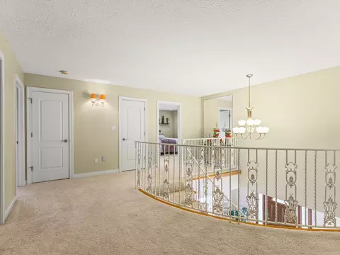 Entry Way - 3900 Pine Hill Rd, Sterling, IL 61081 photo 9 of 11