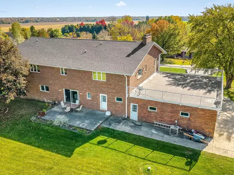 View/Area - 3900 Pine Hill Rd, Sterling, IL 61081 photo 1 of 14