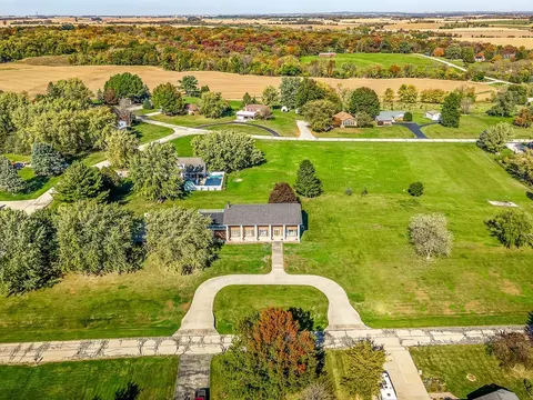 View/Area - 3900 Pine Hill Rd, Sterling, IL 61081 photo 7 of 14