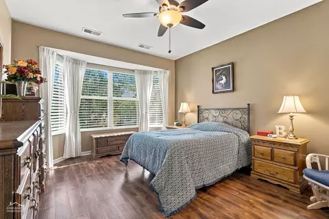 Bedroom - 12382 Scarlet Dr, Huntley, IL 60142 photo 2 of 3