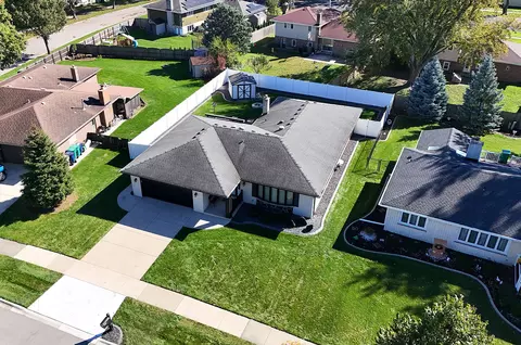 7919 Palm Ct, Orland Park, IL 60462
