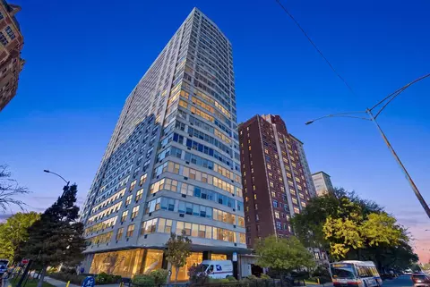 3900 N Lake Shore Dr #2C, Chicago, IL 60613