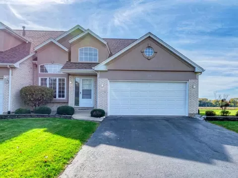 1029 Birch Ln, Romeoville, IL 60446