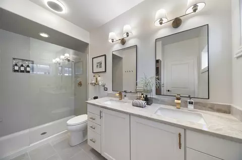 Bath - 755 Harper Dr, Cary, IL 60013 photo 1 of 3