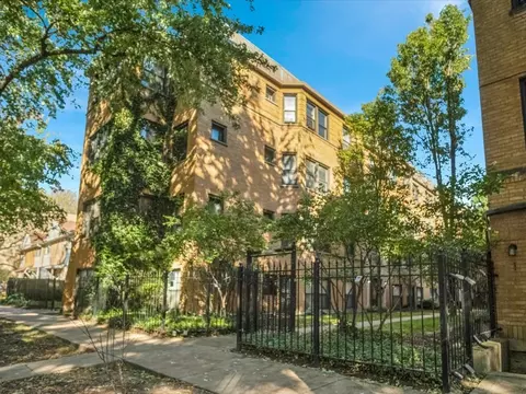 7635 N 5 N Greenview Ave #3S, Chicago, IL 60626