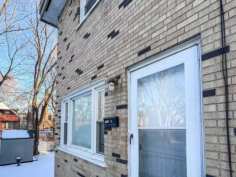7717 S Saginaw Ave #H, Chicago, IL 60649